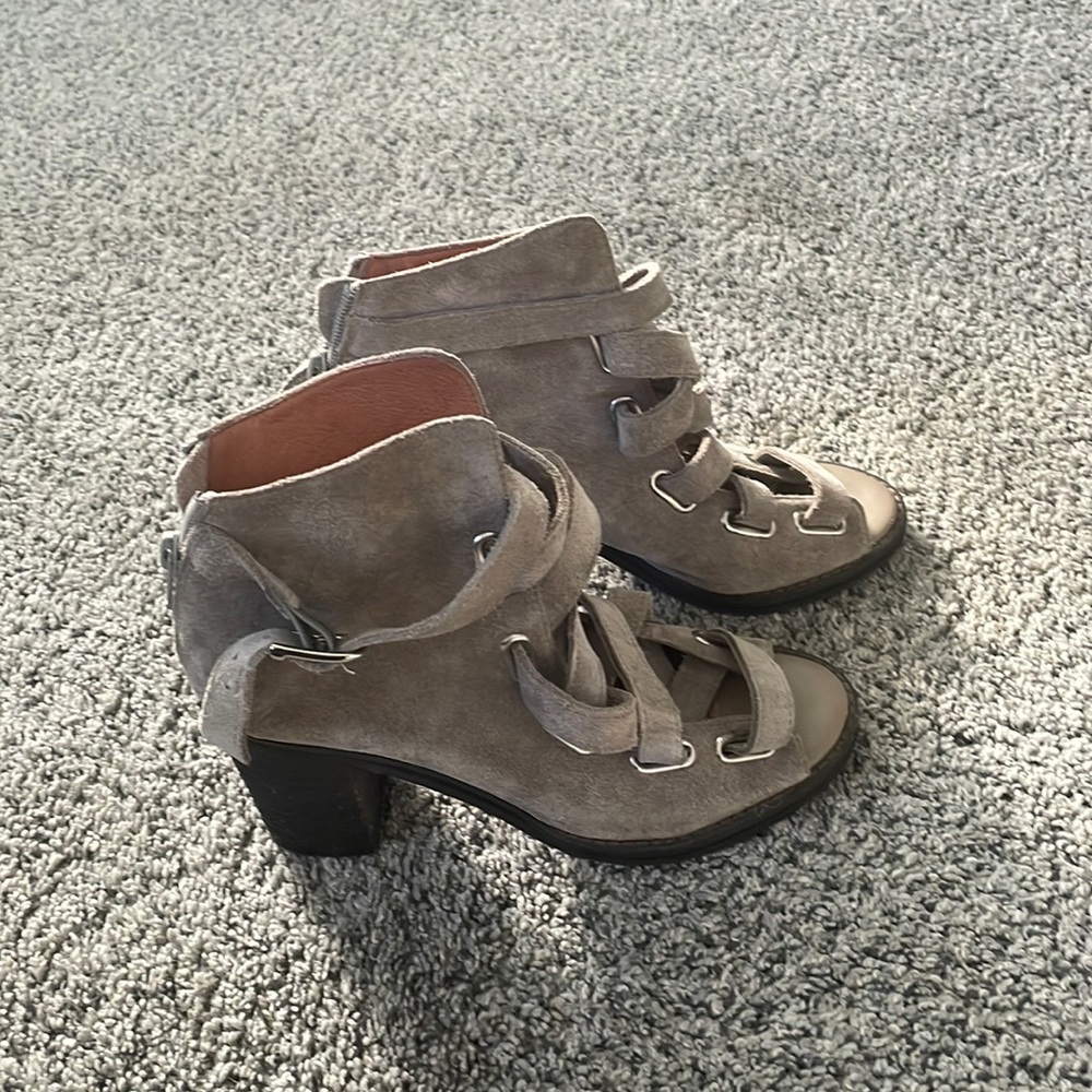 Jeffrey Campbell Ibiza Last suede lace up heel. Size 6.